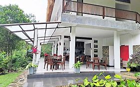 Kelimutu Crater Lakes Eco Lodge